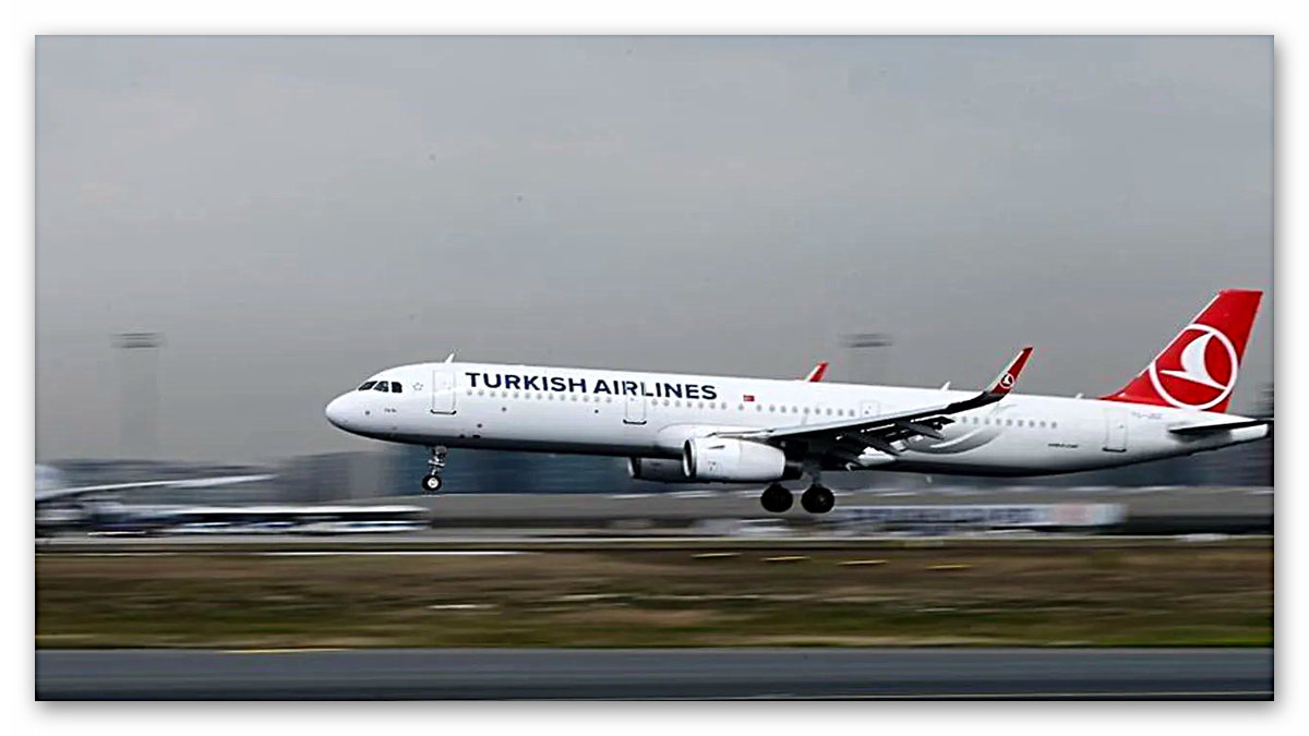 Türk Hava Yolları (THY), bugün ve yarın alınan biletlerle yurt içinde 599 liradan başlayan fiyatlarla uçuş imkanı sağlayacağını duyurdu.