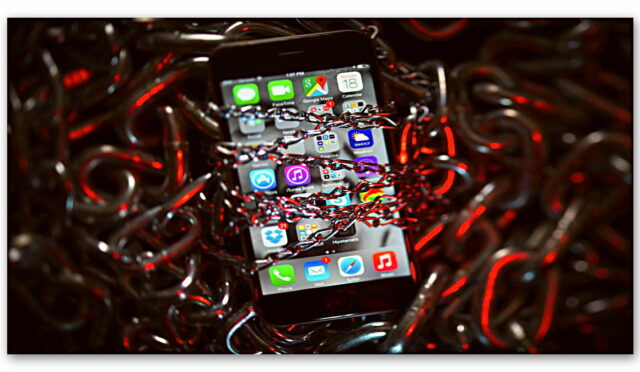 iPhone Kullanıcıları Dikkat: İki Yeni Güvenlik Açığı Tespit Edildi (İnternette Gezinirken Bile Hacklenebilirsiniz!)