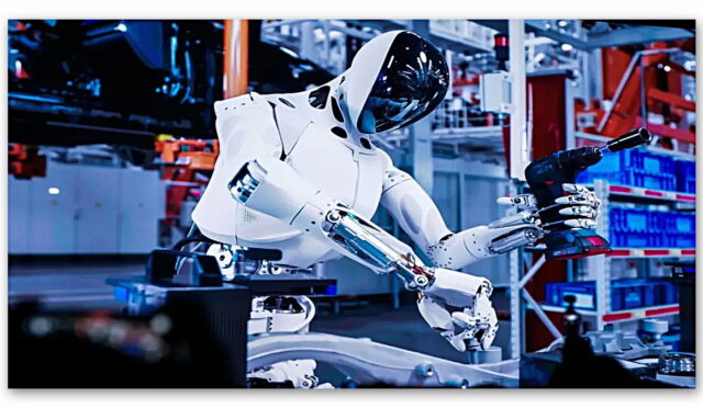 Xpeng, otomobil üretiminde insansı robotunu kullanıyor!
