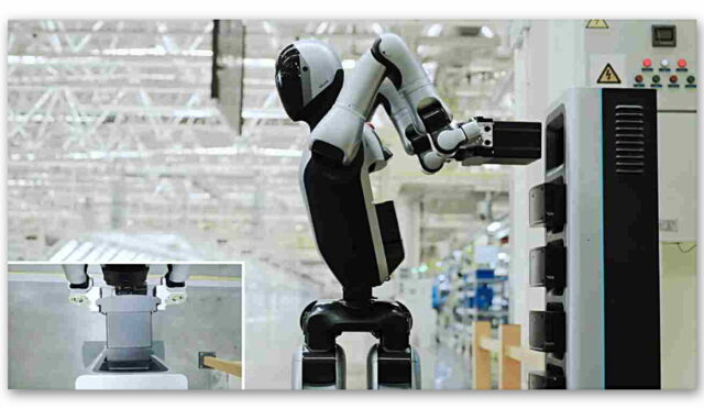 Kendi Bataryasını Kendi Değiştirip 7 24 Çalışabilen İnsansı Robot