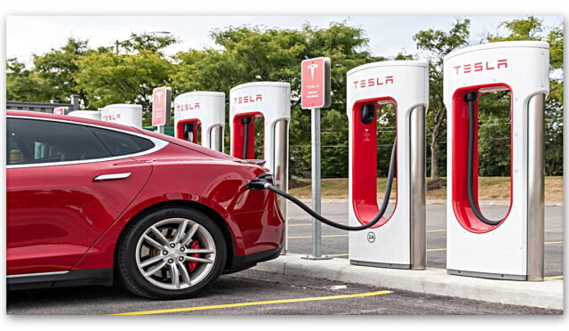 Tesla Türkiye Supercharger için oylama başlattı