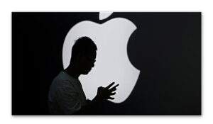 Apple, yapay zekâyı korsan kitaplarla eğitmekle suçlanıyor