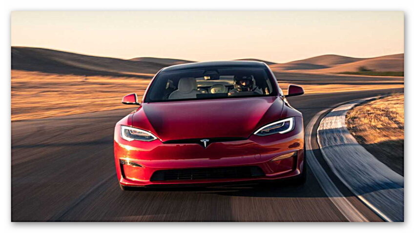 Tesla otomobil sektöründen çekiliyor mu?