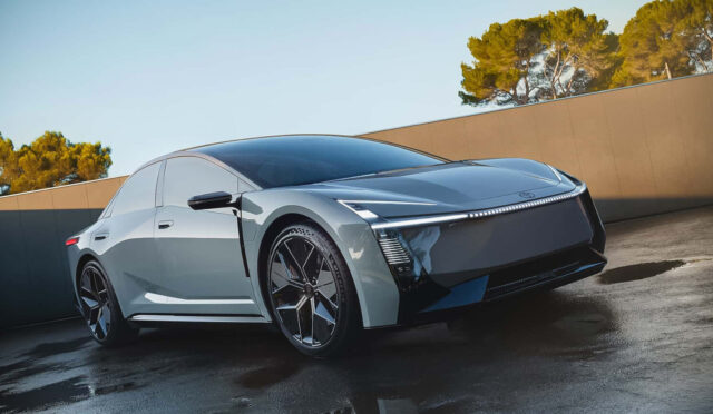 Toyota Corolla konsepti ile karşımızda