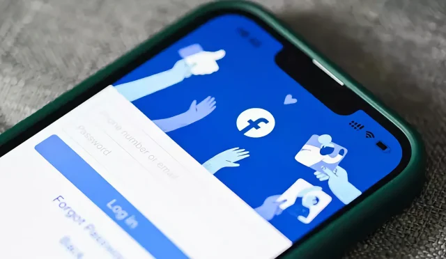 Facebook elektrik satacak