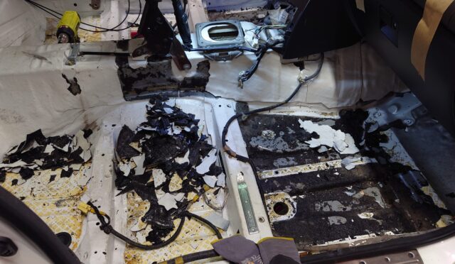 Araç sahiplerinin konfor arayışıyla başvurduğu ekstra yalıtım uygulamaları