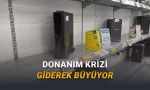 Japonya'nın elektronik merkezi şehri Akihabara'da faaliyet gösteren bir PC mağazası, yaşanan donanım kıtlığında kullanıcıların eski bilgisayarlarını kendilerine satması için âdeta reklam veriyor.
